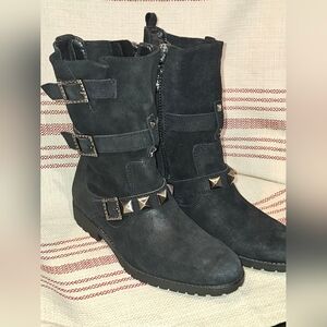 Stylish Black Buckle Ankle Boots Libby Edelman
